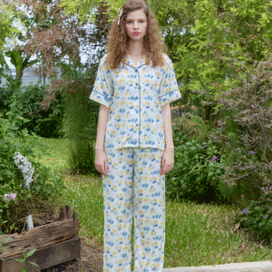 เซ็ตชุดนอน เสื้อแขนสั้น กางเกงขายาว - สีขาว